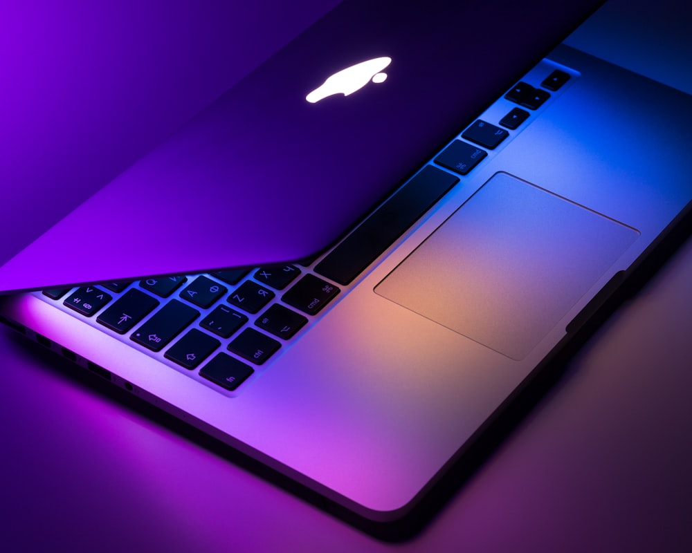 MacBook Pro 13" (M1)